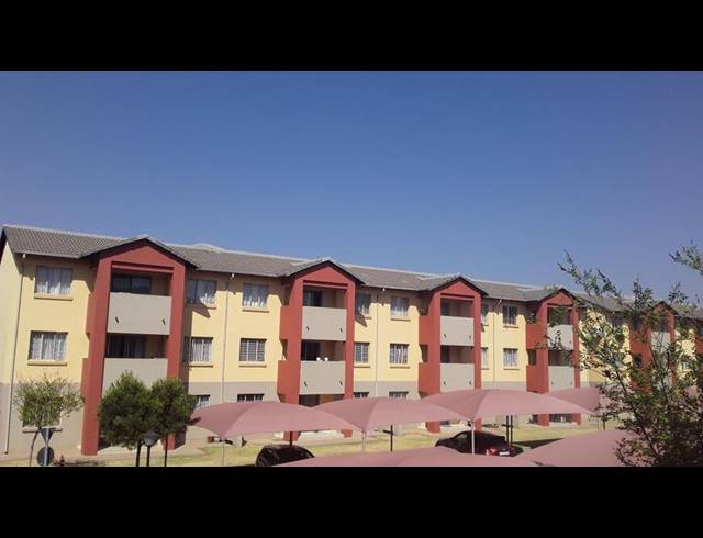 2 BEDROOM APARTMENT FOR SALE IN STONERIDGE